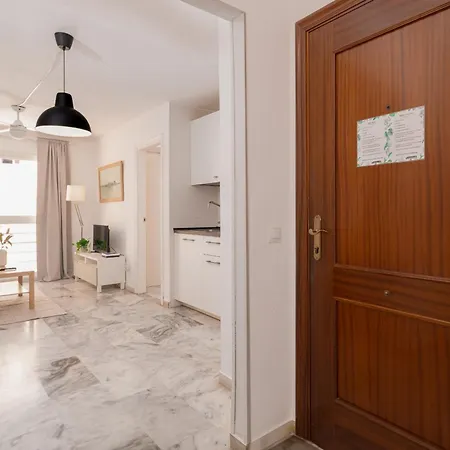 C18 Lovely Apartment In Malagueta Beach Málaga Buitenkant foto